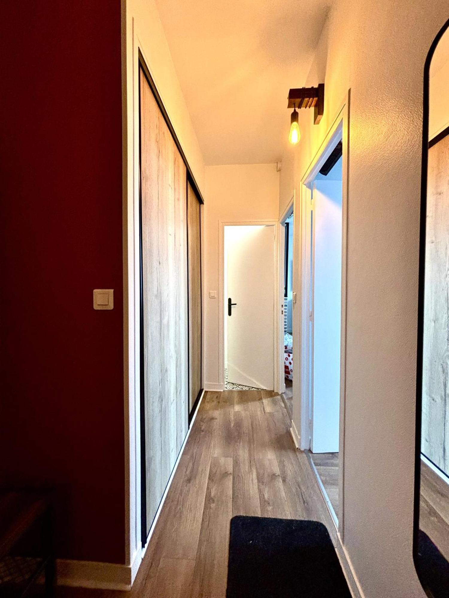 - Sublime 2 Pieces A 2 Min & Centre-ville *